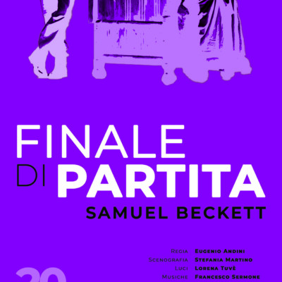 Sul fondo viola emergono i testi bianchi e neri; in alto un'immagine dello spettacolo resa in forti contrasti bianchi e neri.