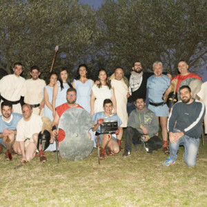 Docufilm "Vennari Santu" - 2017. Foto di gruppo: L'Associazione Culturale Trischine ETS con il regista e gli operatori